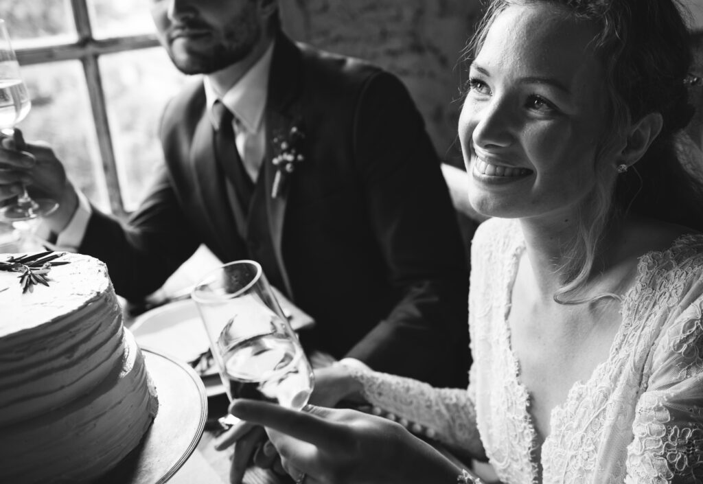 Fotógrafo de bodas; captura del momento en que una novia sonríe