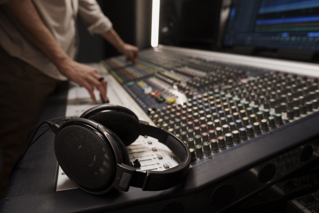 Renta de equipo de audio; mesa mezcladora de audio