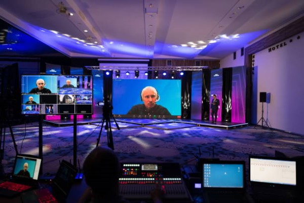 Live streaming; desarrollo y monitoreo de una conferencia en vivo